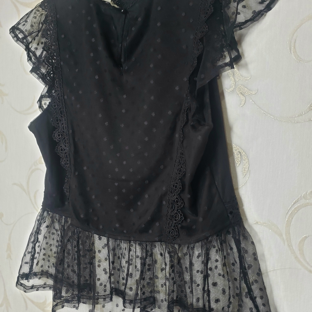 Haute Monde Black Lace Detail Top XL Fits Like Large
